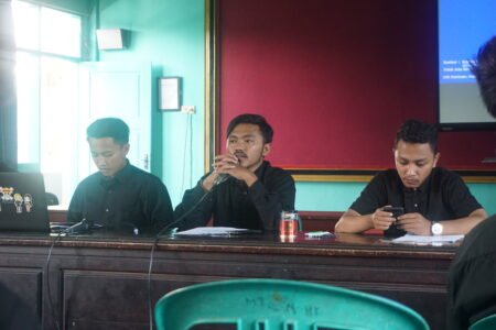 Media dan Urgensi Pendidikan Politik Bagi Milenial Fahmi Aziz Ketua Umum Ikatan Mahasiswa Sumbermanjing Wetan (IMS)