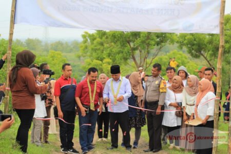Mahasiswa KKN-T UNARS Gagas Wisata Alam “Wisata Bukit Kidul” Peresmian Wisata alam bukit kidul / mahasiswa kkn unars