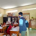 Atasi Rasa Bosan Siswa, Mahasiswa UIN Walisongo Adakan Bimbingan Belajar