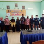Mahasiswa KKN UIN Walisongo Bantu Pencairan Dana BLT