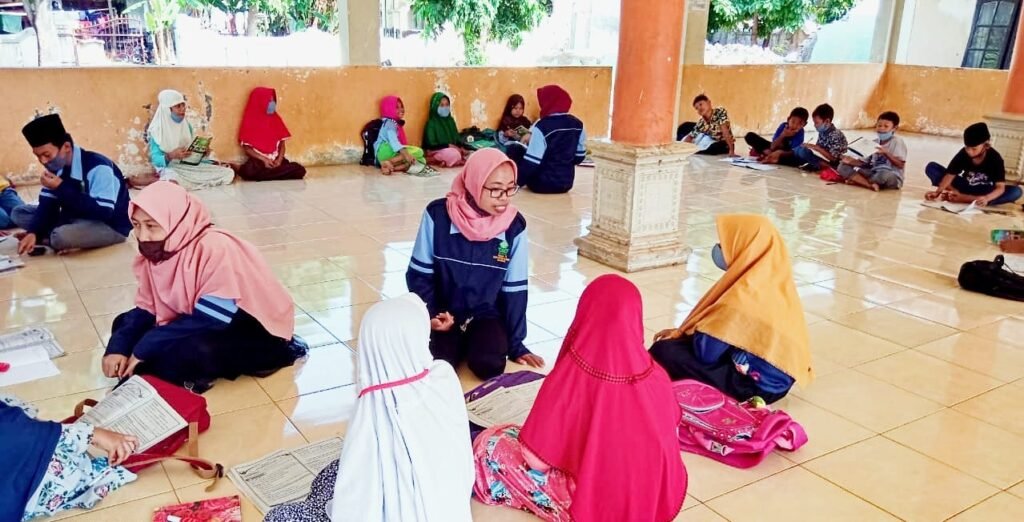Atasi Keterbatasan Internet, Mahasiswa KKN UIN Walisongo Inisiasikan Pendampingan Belajar dan WiFi Gratis