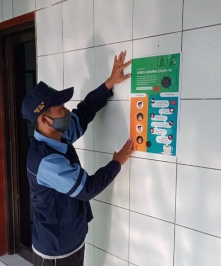 Poster Pencegahan Covid-19, Upaya Mahasiswa KKN UIN Walisongo Edukasi Masyarakat