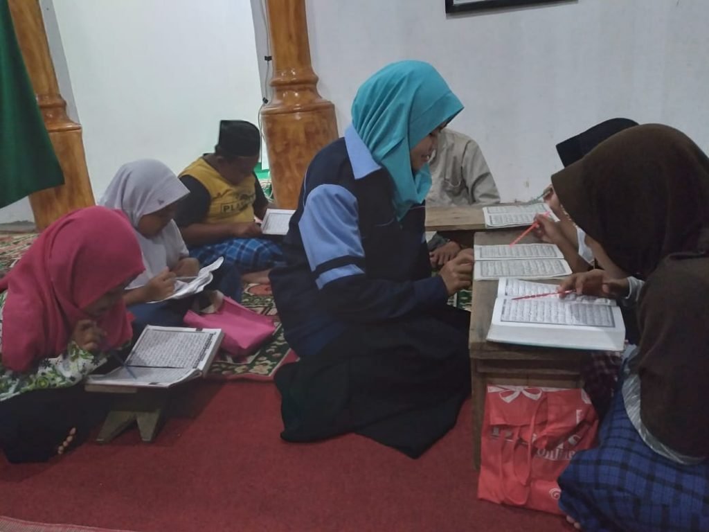 Tingkatkan Pendidikan Anak, Mahasiswa KKN UIN Ajarkan Pendidikan Al-Qur’an