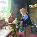 Mahasiswa KKN UIN Walisongo Bantu Warga Terdampak Covid-19
