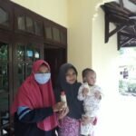 Mahasiswa ini Edukasi Warga Pembuatan Jamu Tradisional