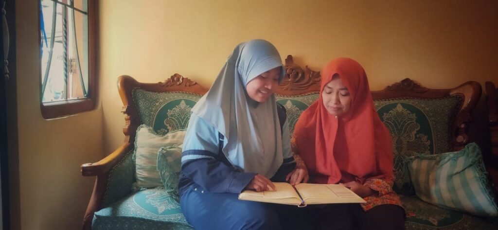 Cegah Buta Huruf Al-Quran, Mahasiswa KKN UIN Walisongo Hadirkan Program Bimbingan