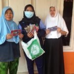 Cegah Covid-19, Mahasiswa UIN Walisongo Bagikan Masker Gratis
