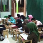 Mahasiswa KKN UIN Walisongo Gelar Ngaji Taqrib