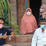 Mahasiswa UIN Walisongo Bagikan Masker Gratis