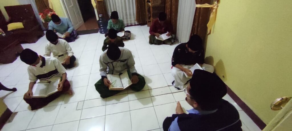 Mahasiswa KKN UIN Walisongo Bumikan Al-Quran di Masa Pandemi