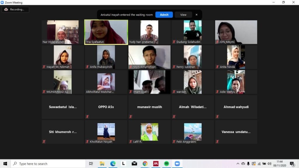 Tingkatkan Semangat Moderat, Mahasiswa KKN UIN Walisongo Gelar Webinar