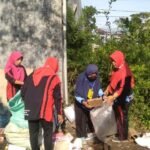 Atasi Masalah Sampah, Mahasiswa KKN Bantu Kegiatan Bank Sampah