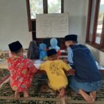 Mahasiswa KKN UIN Walisongo Latih Siswa TPA Basa Arab