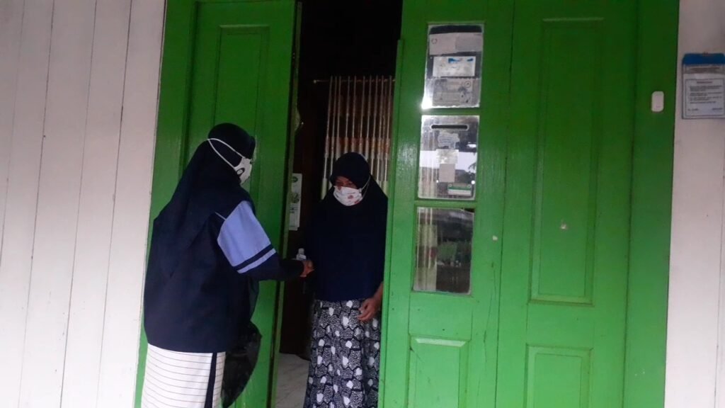 Unik, Mahasiswa KKN UIN Walisongo Buat Program Jogo Tonggo