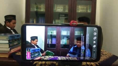 Luruskan Pemahaman Moderasi Agama, Mahasiswa KKN 75 Adakan Webinar bersama MUI