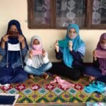 Edukasi Pemanfaatan Kain Perca untuk Membuat Masker