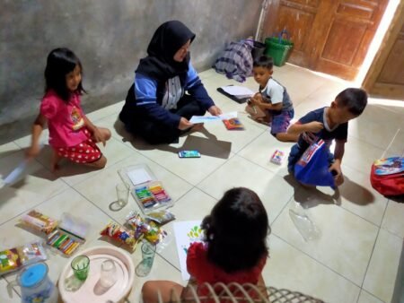 Mahasiswa UIN Walisongo Adakan Bimbingan Belajar Anak Usia Dini