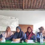 Meriahkan HSN, Mahasiswi KKN UIN Walisongo Jadi Juri dalam Lomba Debat Kesehatan
