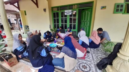 Mahasiswa KKN UIN Walisongo Adakan Ngobrol Pintar Kesehatan Reproduksi