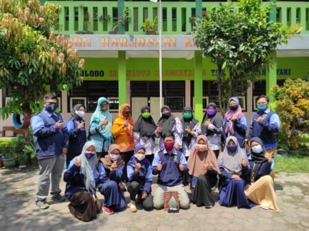 Mahsiswa UIN Walisongo Hadirkan Program Mahasiswa KKN Mengajar