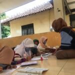 KKN UIN Walisongo Semarang Mengadakan Program Les Gratis