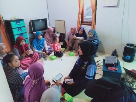 Mahasiswa KKN Adakan Pelatihan Penggunaan Aplikasi Daring