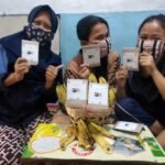 Mahasiswa KKN UIN Walisongo Adakan Pelatihan Pembuatan Kopi Kulit Pisang