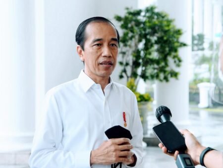 Presiden Jokowi Tunjuk Menteri PMK Jalankan Tugas Mensos