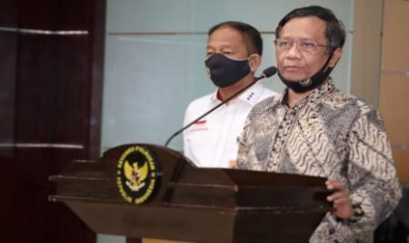 Mahfud MD Sebut Tidak Ada Kaitan Lonjakan Kasus Positif Covid-19 Dengan Pilkada