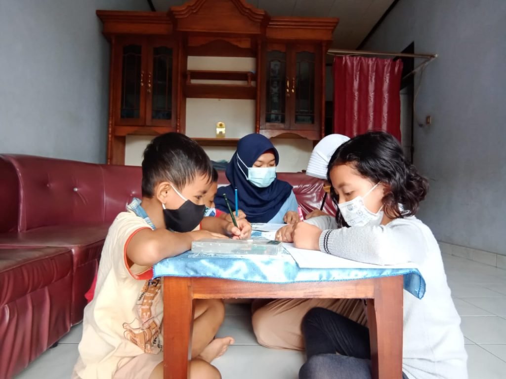 Mahasiswa UIN Walisongo Adakan Kegiatan Pendampingan Belajar