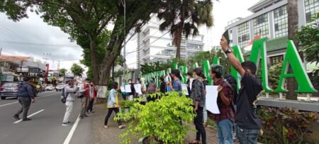 Lakukan Aksi, GERAM (Gerakan Aksi Mahasiswa) Bawa Sejumlah Tuntutan
