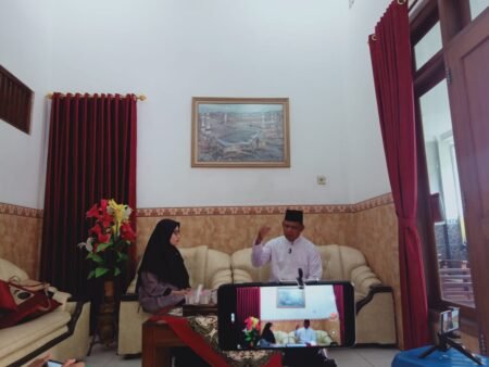 Tuntunan Berdakwah Menurut Walisongo Podcast bertema "Formulasi Dakwah Islam Di Era Millenial" yang dilaksanakan oleh Kkn Uin Walisongo