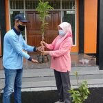 Gandeng Karang Taruna dan Imaken, Mahasiswa KKN UIN Walisongo Hijaukan Desa Peron