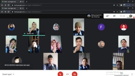 Tepis Isu Intoleransi, Mahasiswa KKN UIN Walisongo Adakan Webinar Moderasi Beragama Mahasiswa KKN MIT DR UIN Walisongo Semarang kelompok 4 mengadakan webinar moderasi beragama