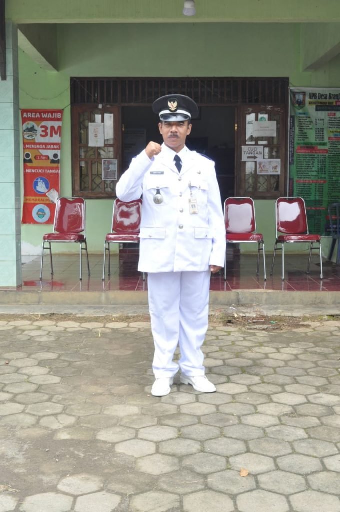 Fokus Infrastruktur Kepala Desa Branjang Kepala Desa Branjang, Suhaedi