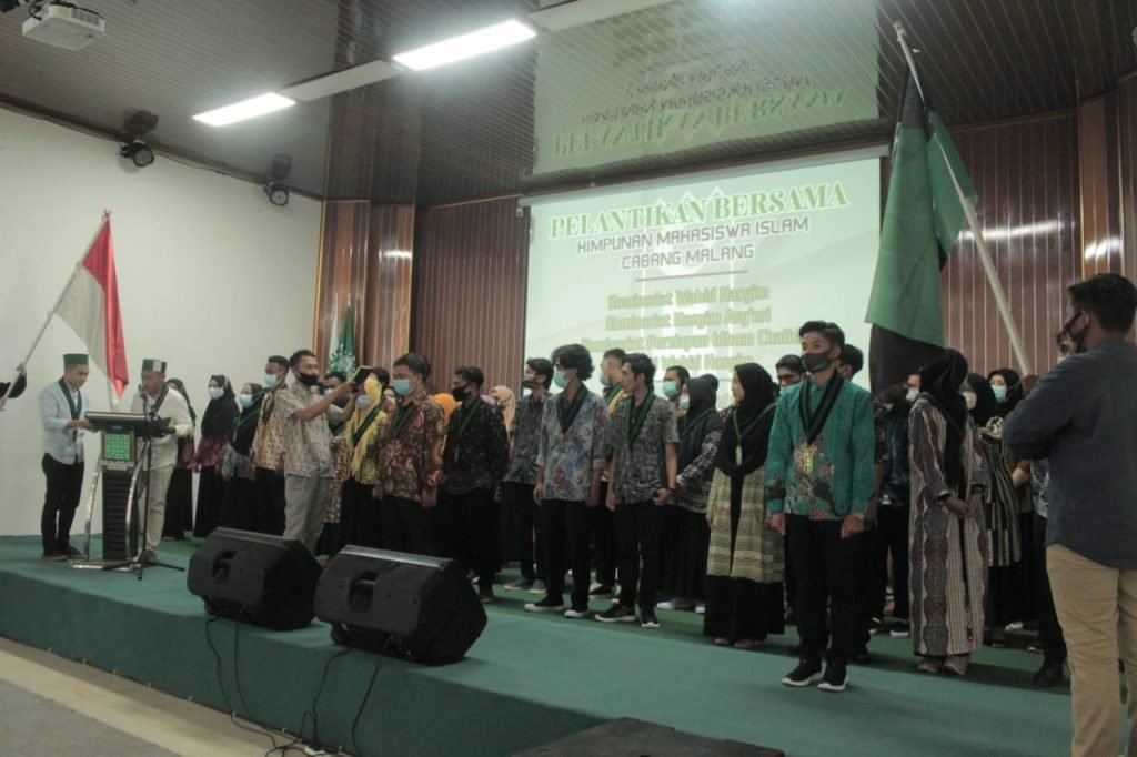 Pelantikan Tiga Komsariat, Komitmen Revitalisasi Tradisi Intelektual HMI Pelantikan bersama Pengurus Himpunan Mahasiswa Islam (HMI) Cabang Malang Komisariat Wahid Hasyim, Komisariat Persiapan Hasyim Asy’ari, Komisariat Persiapan Idham Khalid dan Kohati Wahid Hasyim