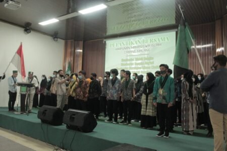 Pelantikan Tiga Komsariat, Komitmen Revitalisasi Tradisi Intelektual HMI Pelantikan bersama Pengurus Himpunan Mahasiswa Islam (HMI) Cabang Malang Komisariat Wahid Hasyim, Komisariat Persiapan Hasyim Asy’ari, Komisariat Persiapan Idham Khalid dan Kohati Wahid Hasyim