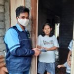 Dukung Pemerintah, KKN UIN Walisongo Bagikan masker Door to Door