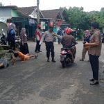 Bersama pihak Kelurahan Podorejo, Mahasiswa KKN Bagikan Masker Gratis