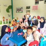 Dorong Kreatifitas Anak, Mahasiswa KKN UIN Walisongo Beri Pelatihan Origami