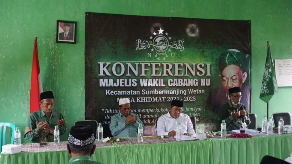 Kiai Abdul Aziz Mufti Pastikan Pimpin MWC NU Sumawe 5 Tahun Kedepan Konferensi 5 tahunan yang di gelar di Gedung MWC Nahdlatul Ulama Kecamatan Sumbermanjing Wetan