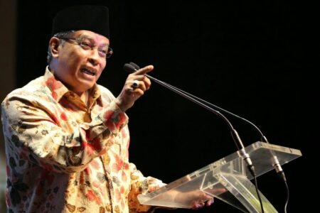 Tegas, PBNU Tak Sepakat Investasi Minuman Keras Dibebaskan Ilustrasi Ketua Umum PBNU KH Said Aqil Siroj menolak investasi minuman keras dibebaskan