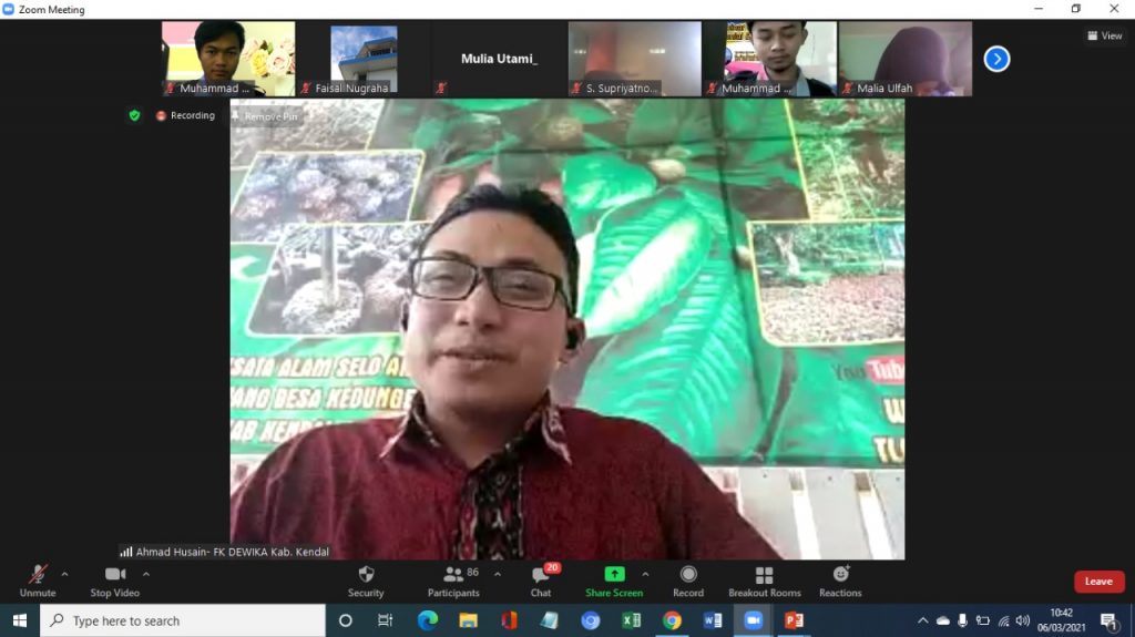 Gelar Webinar, Mahasiswa KKN UIN Walisongo Ajak Milenial Bertani Webinar nasional yang diselenggarakan mahasiswa KKN UIN Walisongo melalui media Zoom