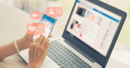 Pentingnya Edukasi Bersosial Media dengan Bijak di Indonesia Ilustrasi edukasi sosial media