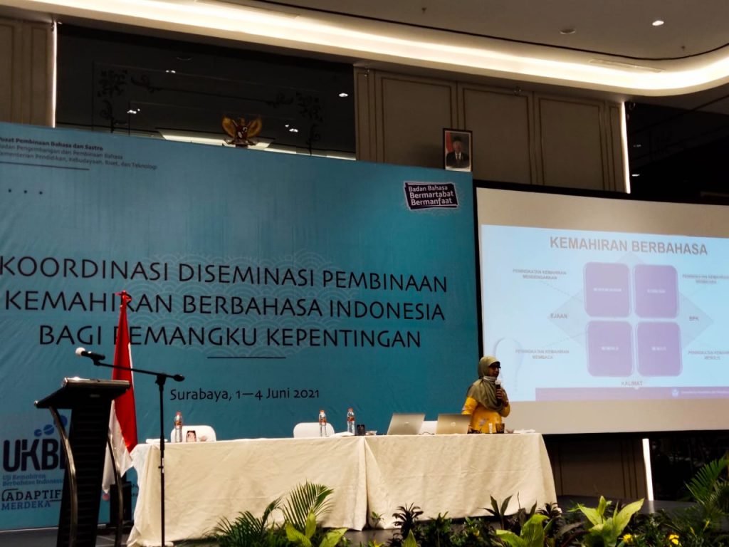 Balai Bahasa Sosialisasi UKBI bagi Pemangku Kepentingan Seluruh Jatim Venue Kegiatan Diseminasi Pembinaan Kemahiran Berbahasa Indonesia bagi Pemangku Kepentingan Jawa Timur