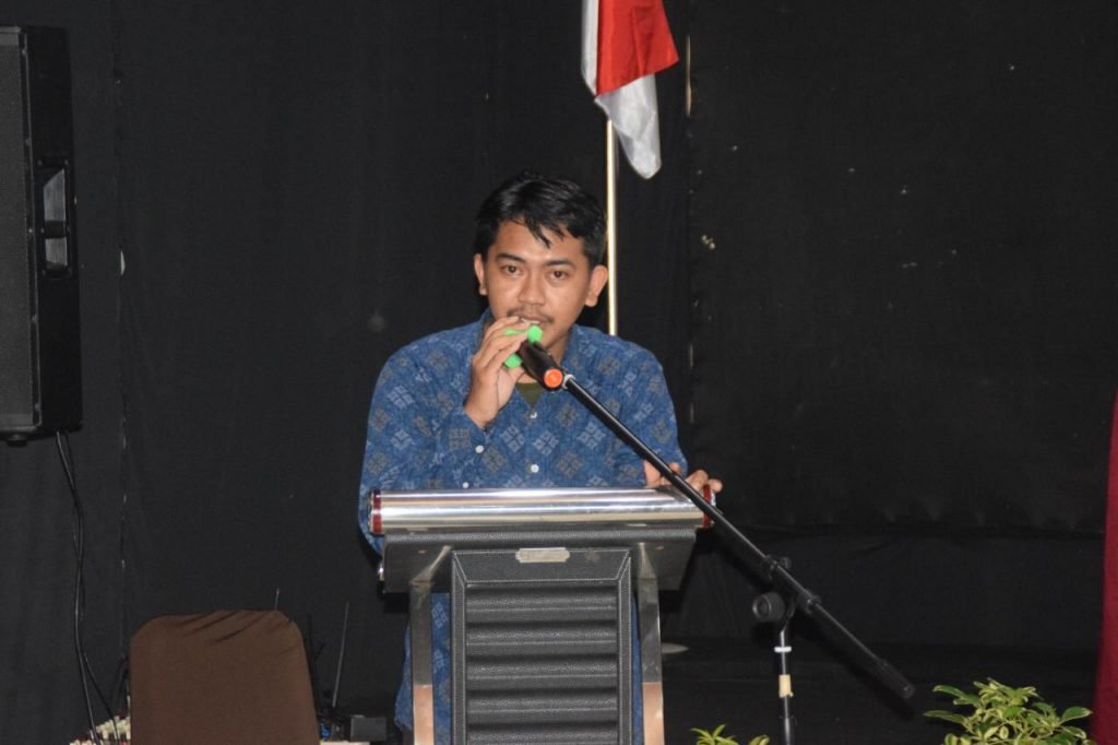 ISMEI: Pemerintah Harus Serius Mengelola Hutang Negera Wahyu, Bapadan pimpinan ikatan senat mahasiswa Ekonomi Indonesiaa (ISMEI)