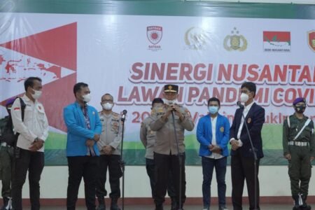 Bersama Polri dan Satgas DPR RI, BEM Nusantara lakukan Vaksinasi Masal Vaksinasi masal yang diselenggarakan POLRI, Satgas DPR RI dan BEM Nusantara
