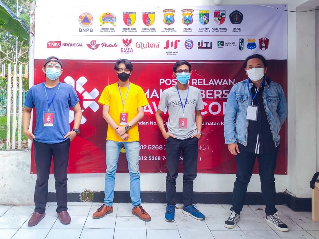 Gabung Relawan MBLC, Milenial Utas Komitmen Lawan Covid-19 Relawan Milenial Utas yang tergabung dalam Malang Bersatu Lawan Corona (MBLC)