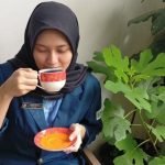 Kreatif, Mahasiswa UNDIP Ajak Ibu-Ibu PKK Membuat Teh Bunga Telang “Tehlang”
