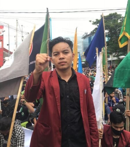 Evaluasi PPKM, BEM Nusantara Meminta Airlangga Hartarto Mundur Koordinator Isu Sosial Politik BEM Nusantara, Aldy Ibura